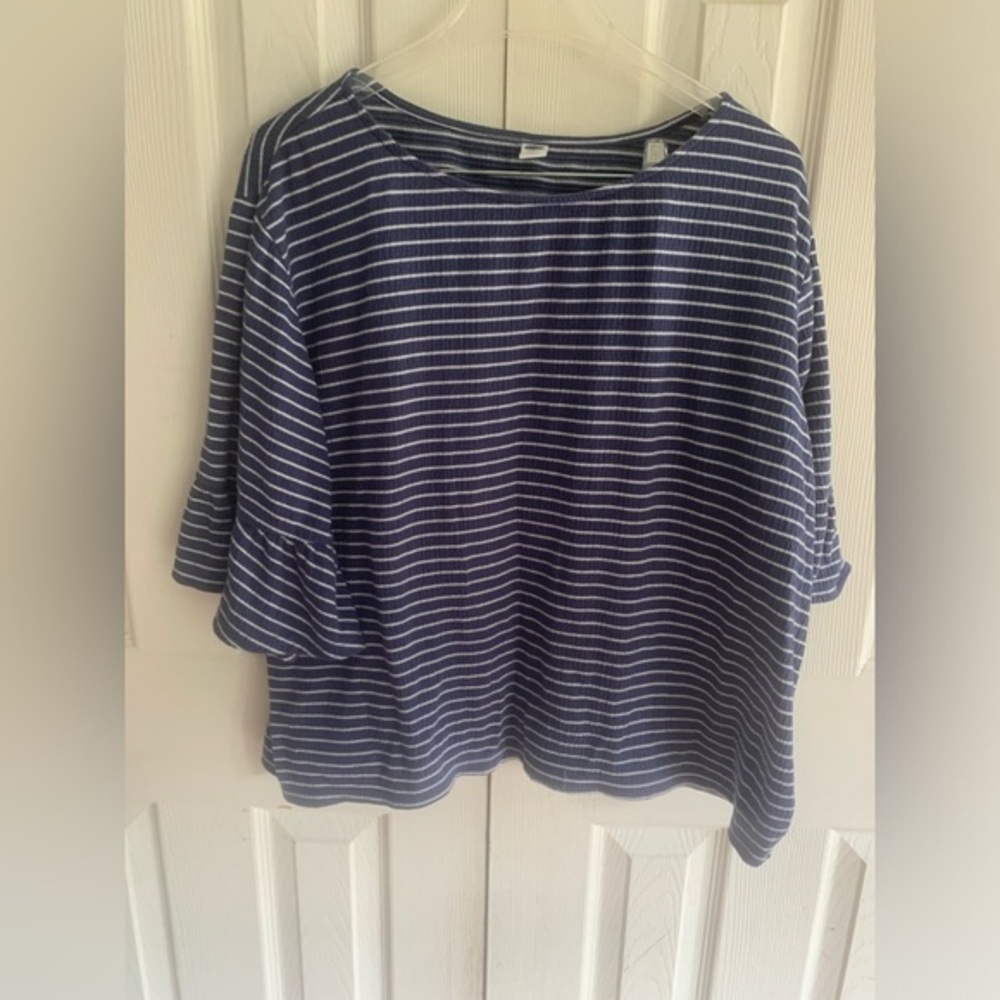 Women's Large Old Navy Blue‎ Striped Blouse Flutter Sleeve Stretchy